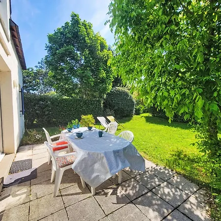 Le Clos St Colomban By Interhome